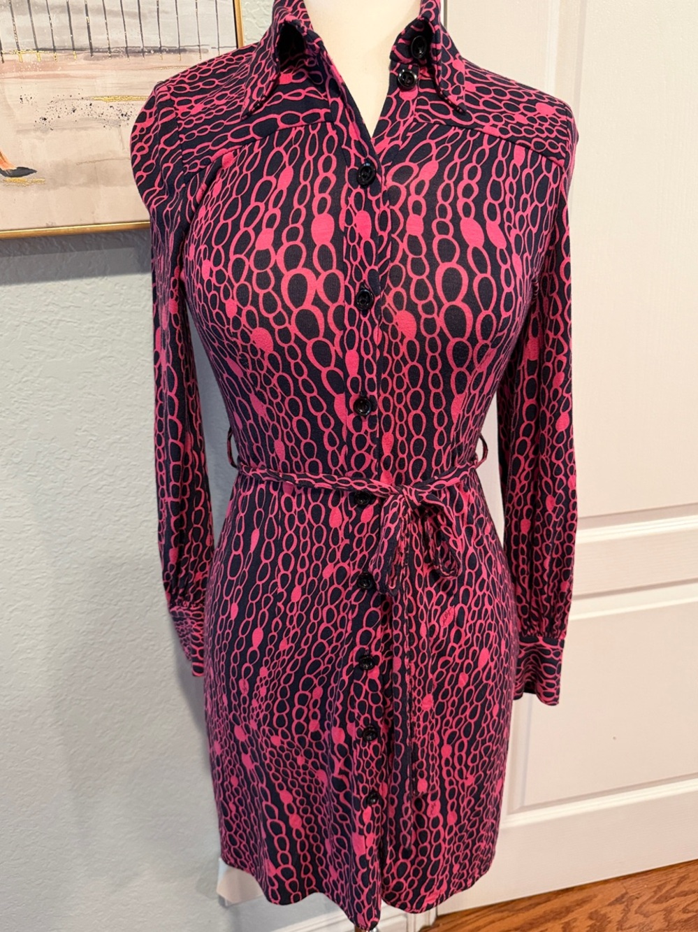 Milly Sz SP VTG Pink and Black Chain-Print Long-Sleeve Shirt Dress with Tie